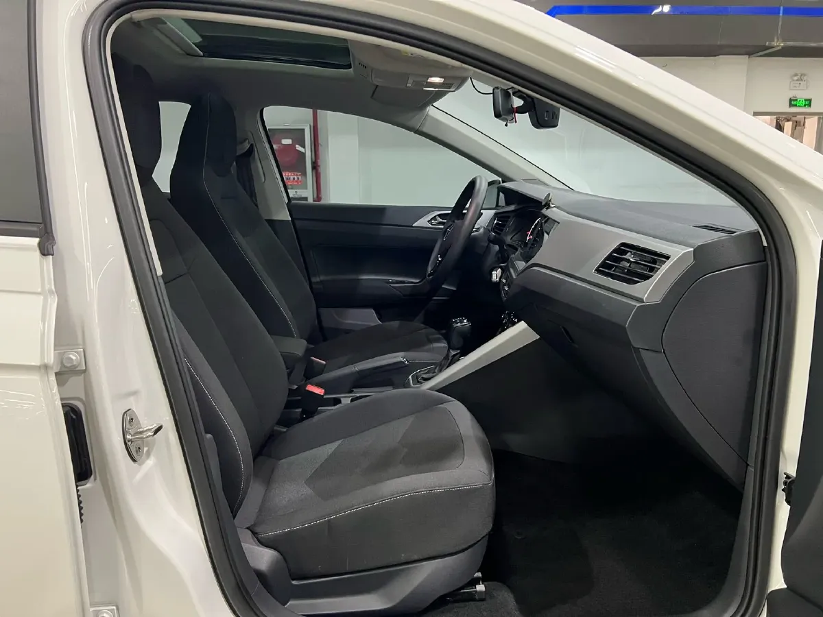 2021 Bestune T55 1.5T 169HP L4 7DCT,autocango,china used car exporter,china ev exporter,chinese used car exporter,chinese used ev exporter