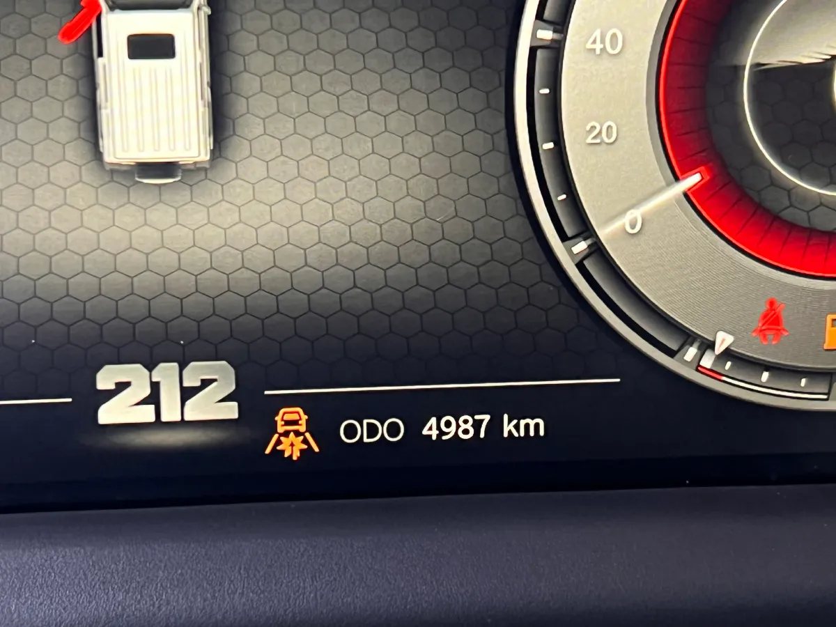 2025 212 212 T01 2.0T 252HP L4 8AT,autocango,china used car exporter,china ev exporter,chinese used car exporter,chinese used ev exporter