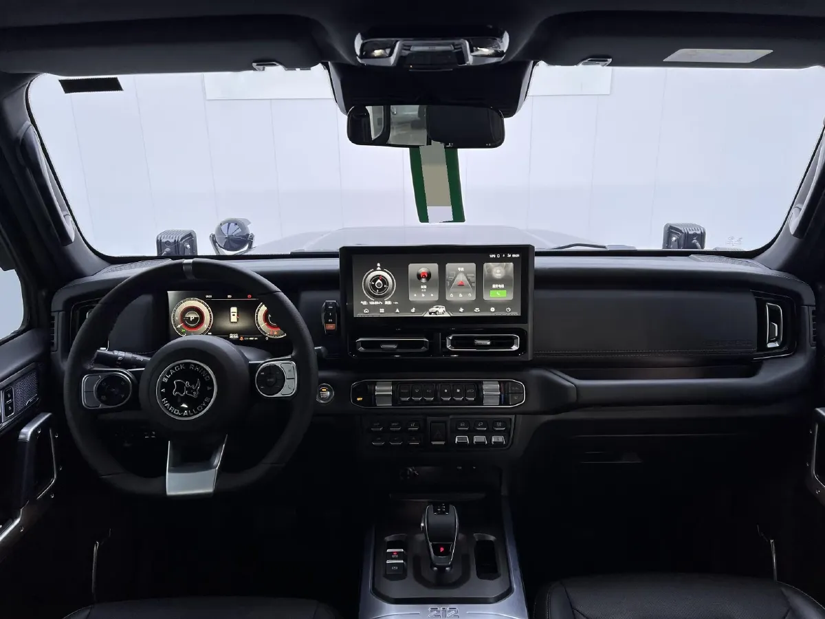 2025 212 212 T01 2.0T 252HP L4 8AT,autocango,china used car exporter,china ev exporter,chinese used car exporter,chinese used ev exporter