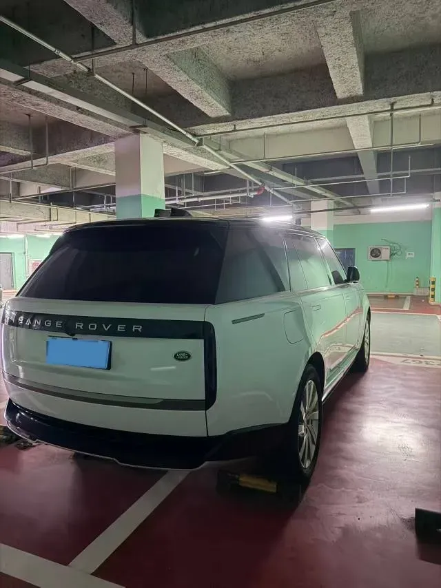 2024 Land Rover Range Rover 3.0T 400HP L6 8AT,autocango,china used car exporter,china ev exporter,chinese used car exporter,chinese used ev exporter