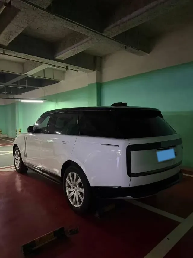 2024 Land Rover Range Rover 3.0T 400HP L6 8AT,autocango,china used car exporter,china ev exporter,chinese used car exporter,chinese used ev exporter