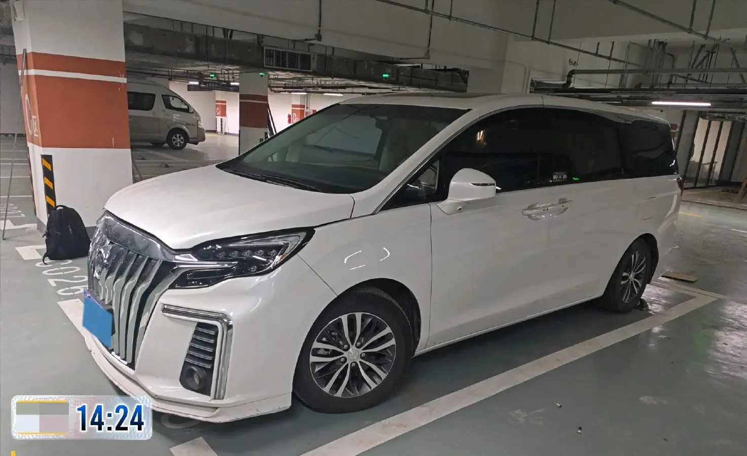 2022 Buick GL8 2.0T 237HP L4 9AT,autocango,china used car exporter,china ev exporter,chinese used car exporter,chinese used ev exporter