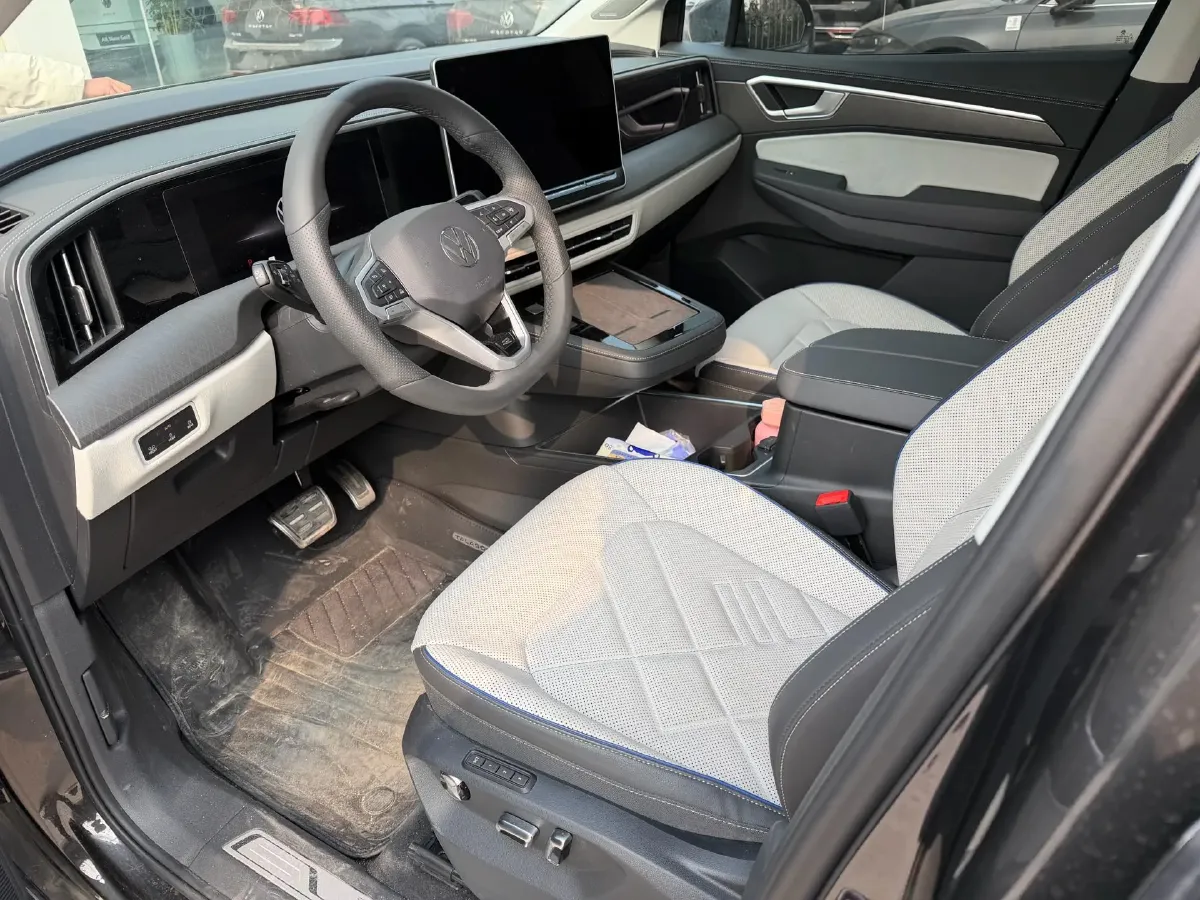 2026 Volkswagen Talagon 2.0T 272HP L4 7DCT,autocango,china used car exporter,china ev exporter,chinese used car exporter,chinese used ev exporter