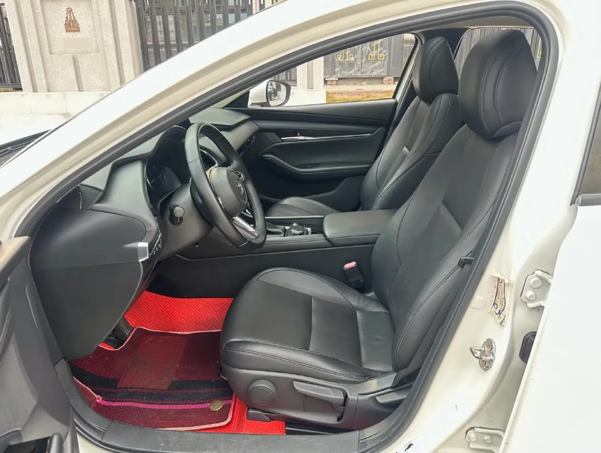 2020 Mazda 3 Axela 2.0L 158HP L4 6AT,autocango,china used car exporter,china ev exporter,chinese used car exporter,chinese used ev exporter