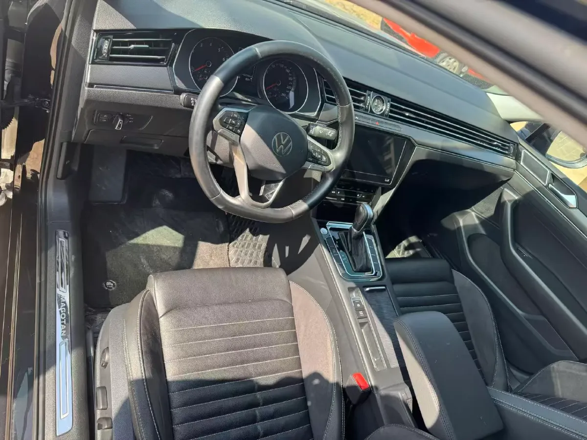 2020 Volkswagen Magotan 2.0T 186HP L4 7DCT,autocango,china used car exporter,china ev exporter,chinese used car exporter,chinese used ev exporter