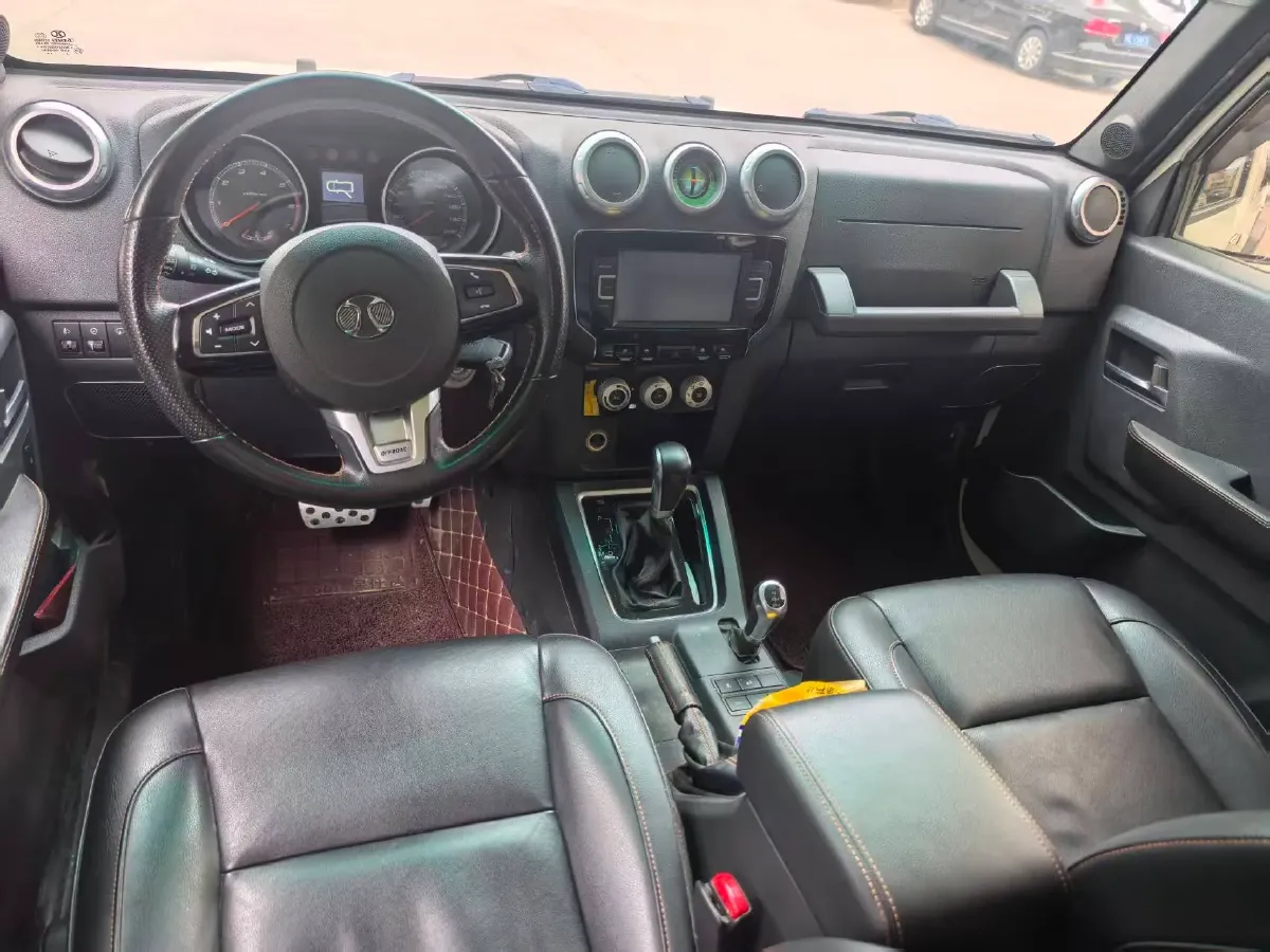 2017 Beijing BJ40 2.3T 250HP L4 6AT,autocango,china used car exporter,china ev exporter,chinese used car exporter,chinese used ev exporter