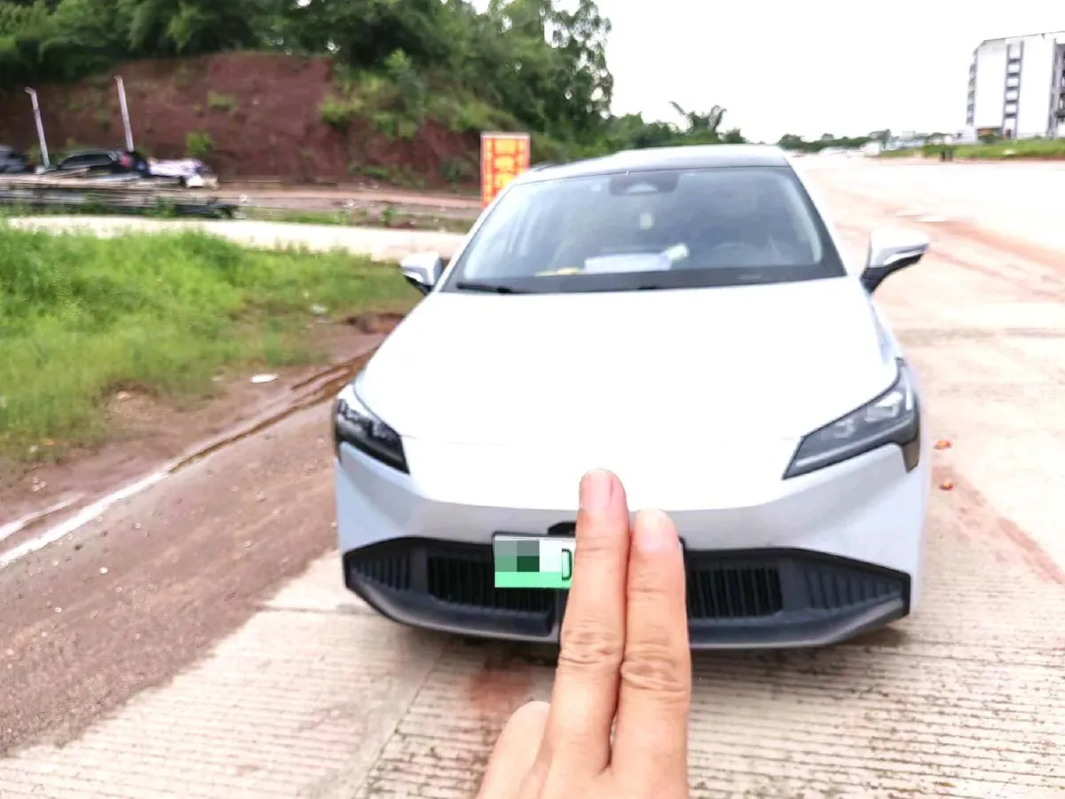 2022 ChangAn Oshan Z6 1.5T 170HP L4 6TCT PHEV 28.4KWH,autocango,china used car exporter,china ev exporter,chinese used car exporter,chinese used ev exporter