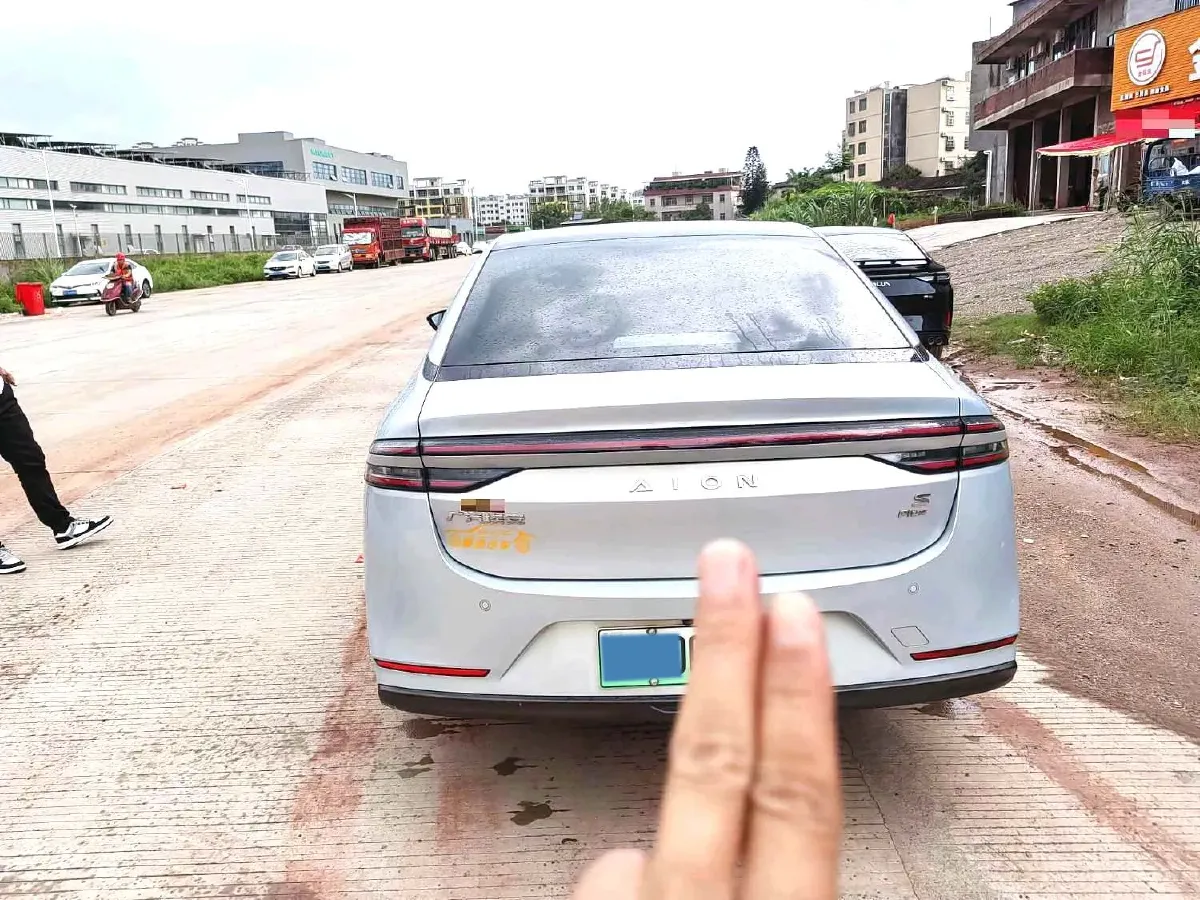 2022 ChangAn Oshan Z6 1.5T 170HP L4 6TCT PHEV 28.4KWH,autocango,china used car exporter,china ev exporter,chinese used car exporter,chinese used ev exporter