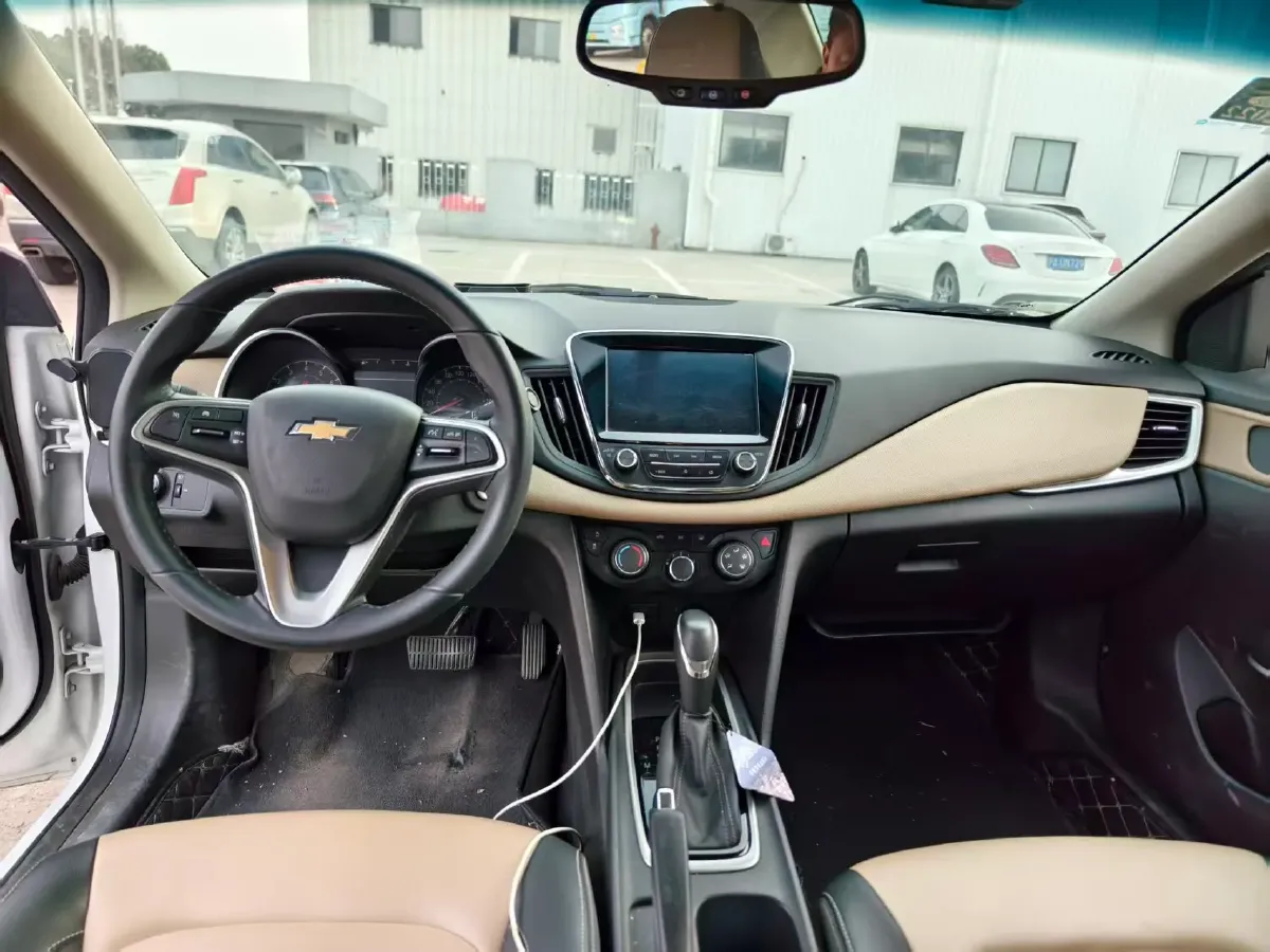 2020 Chevrolet Monza 1.5L 113HP L4 6AT,autocango,china used car exporter,china ev exporter,chinese used car exporter,chinese used ev exporter