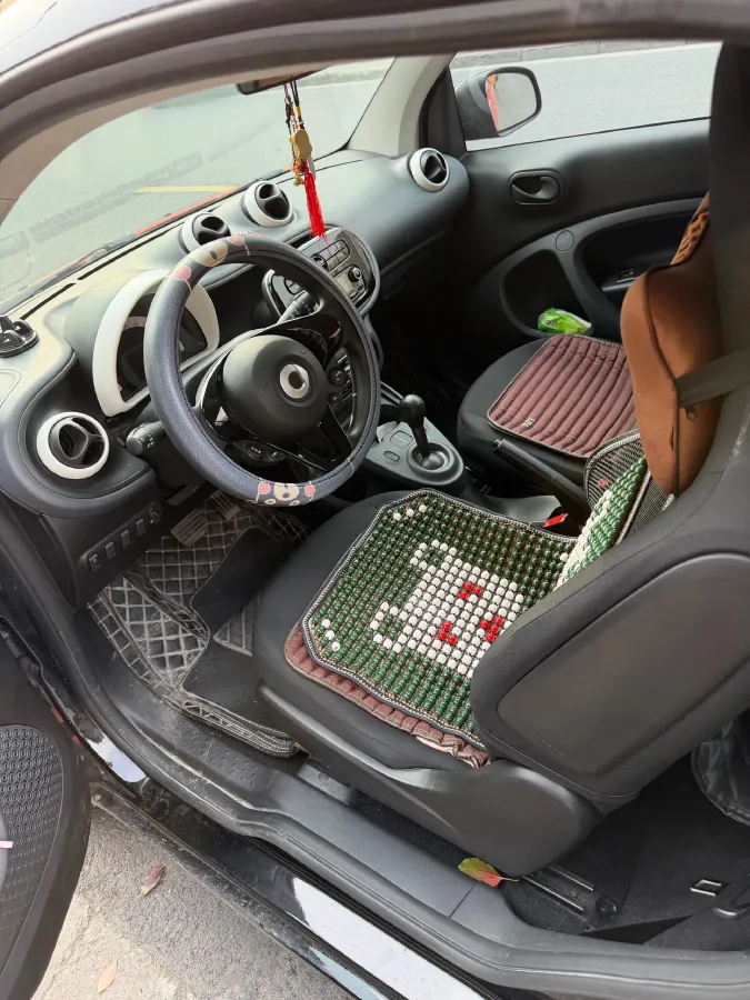 2015 Smart smart fortwo 1.0L 71HP L3 5AMT,autocango,china used car exporter,china ev exporter,chinese used car exporter,chinese used ev exporter