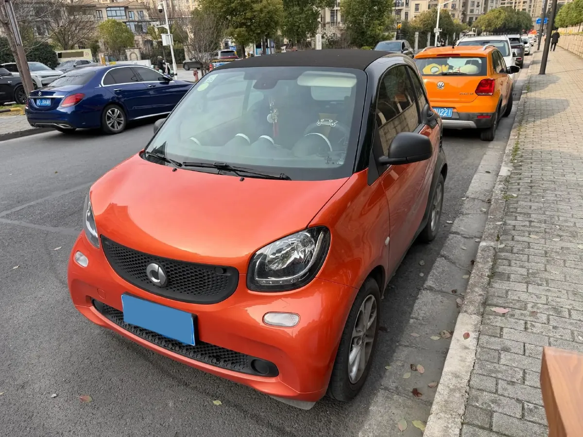 2015 Smart smart fortwo 1.0L 71HP L3 5AMT,autocango,china used car exporter,china ev exporter,chinese used car exporter,chinese used ev exporter