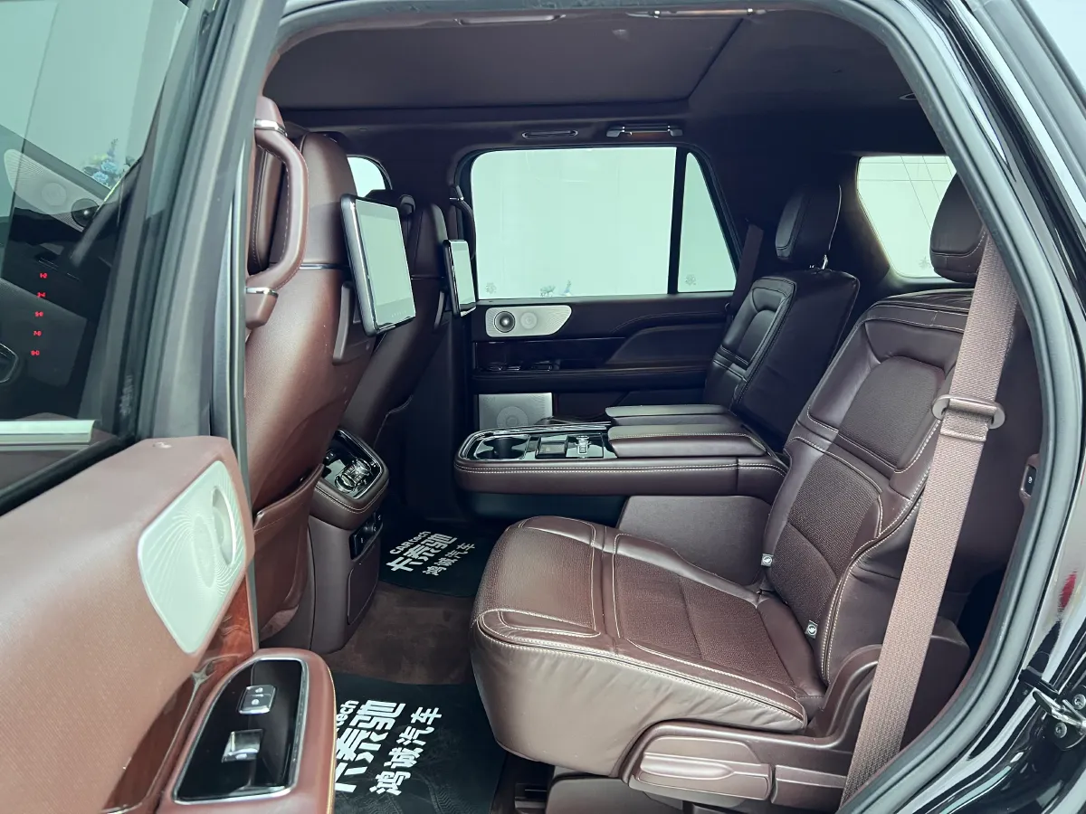 2020 Lincoln Navigator 3.5T 388HP V6 10AT,autocango,china used car exporter,china ev exporter,chinese used car exporter,chinese used ev exporter