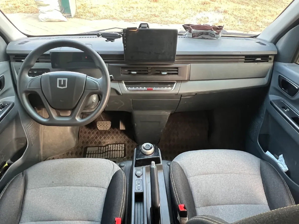 2025 SinoTruck VGV PioneerV 2.0T 156HP L4 8AT,autocango,china used car exporter,china ev exporter,chinese used car exporter,chinese used ev exporter