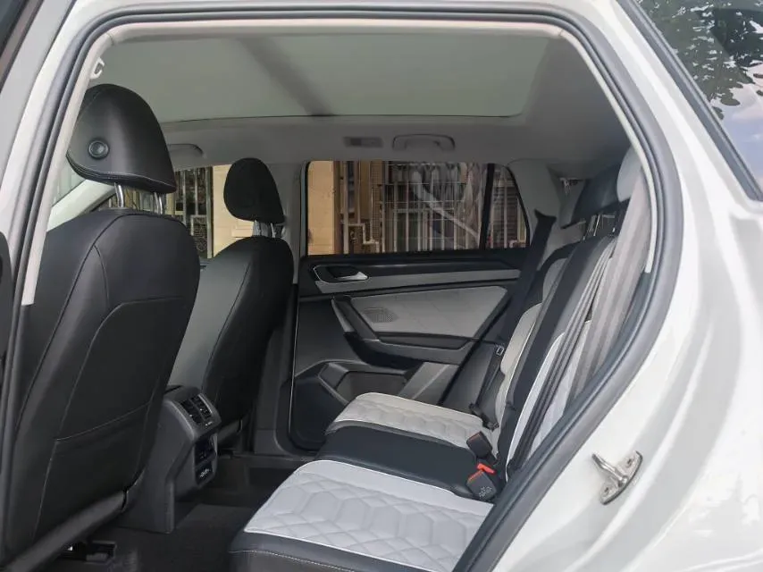 2025 Volkswagen Tayron 1.5T 160HP L4 7DCT,autocango,china used car exporter,china ev exporter,chinese used car exporter,chinese used ev exporter