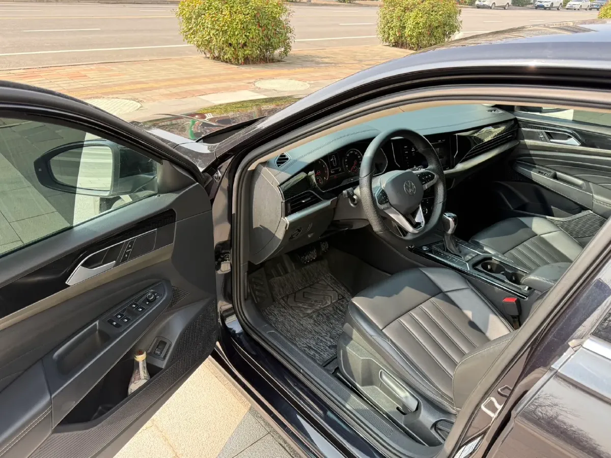 2020 Volkswagen Passat 1.4T 150HP L4 7DCT,autocango,china used car exporter,china ev exporter,chinese used car exporter,chinese used ev exporter