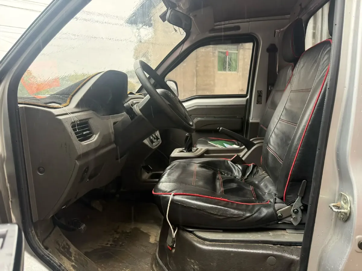 2019 WuLing RongGuang New Truck 1.5L 107HP L4 5MT,autocango,china used car exporter,china ev exporter,chinese used car exporter,chinese used ev exporter