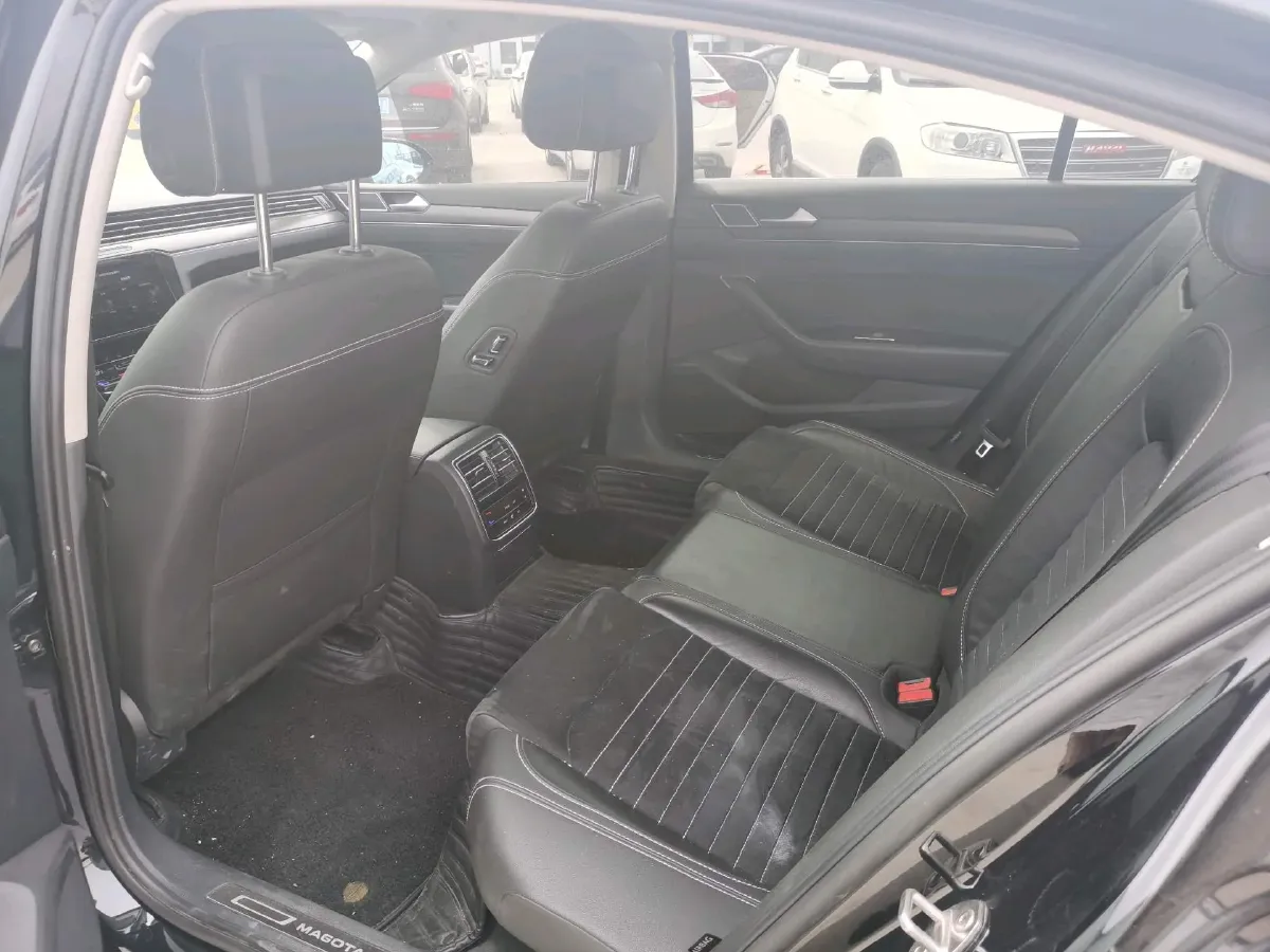 2020 Volkswagen Magotan 2.0T 186HP L4 7DCT,autocango,china used car exporter,china ev exporter,chinese used car exporter,chinese used ev exporter
