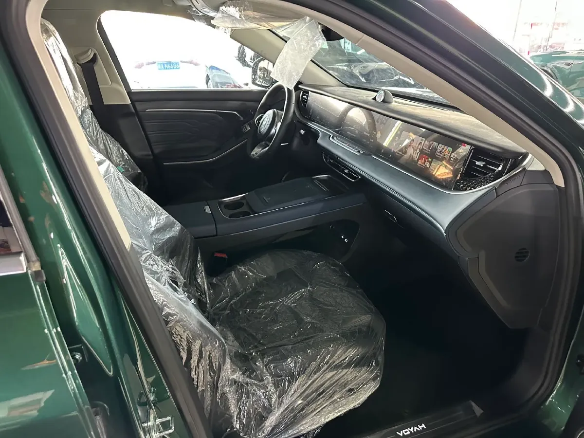 2024 Voyah FREE 1.5T 150HP L4 REEV 39.2KWH,autocango,china used car exporter,china ev exporter,chinese used car exporter,chinese used ev exporter