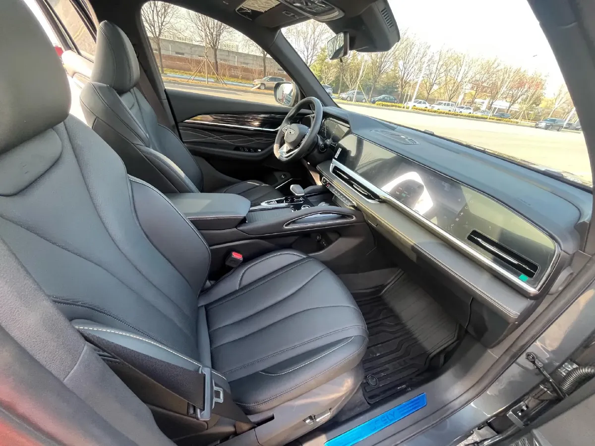 2024 Geely Monjaro 2.0T 218HP L4 7DCT,autocango,china used car exporter,china ev exporter,chinese used car exporter,chinese used ev exporter