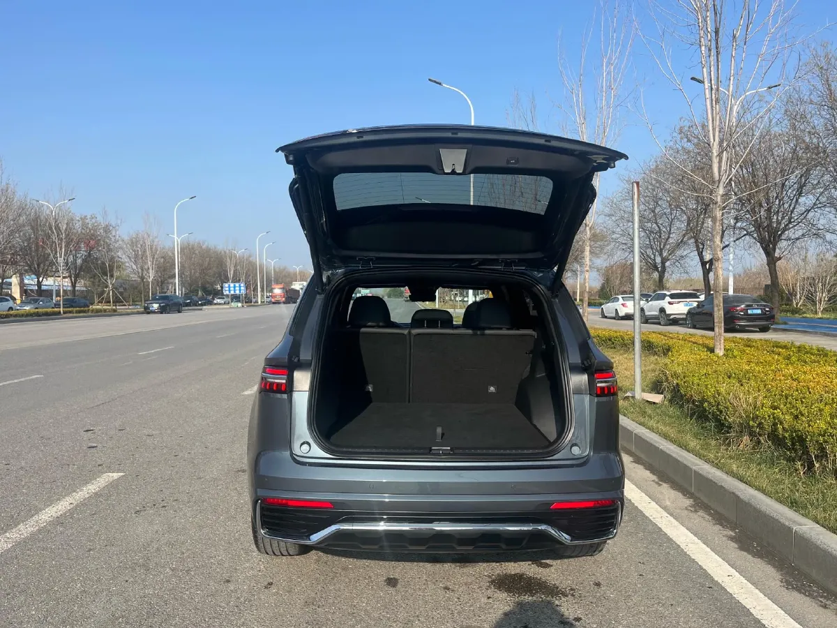 2024 Geely Monjaro 2.0T 218HP L4 7DCT,autocango,china used car exporter,china ev exporter,chinese used car exporter,chinese used ev exporter