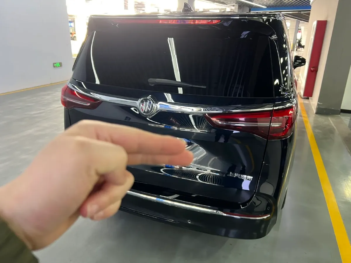 2023 Buick GL8 2.0T 237HP L4 9AT,autocango,china used car exporter,china ev exporter,chinese used car exporter,chinese used ev exporter