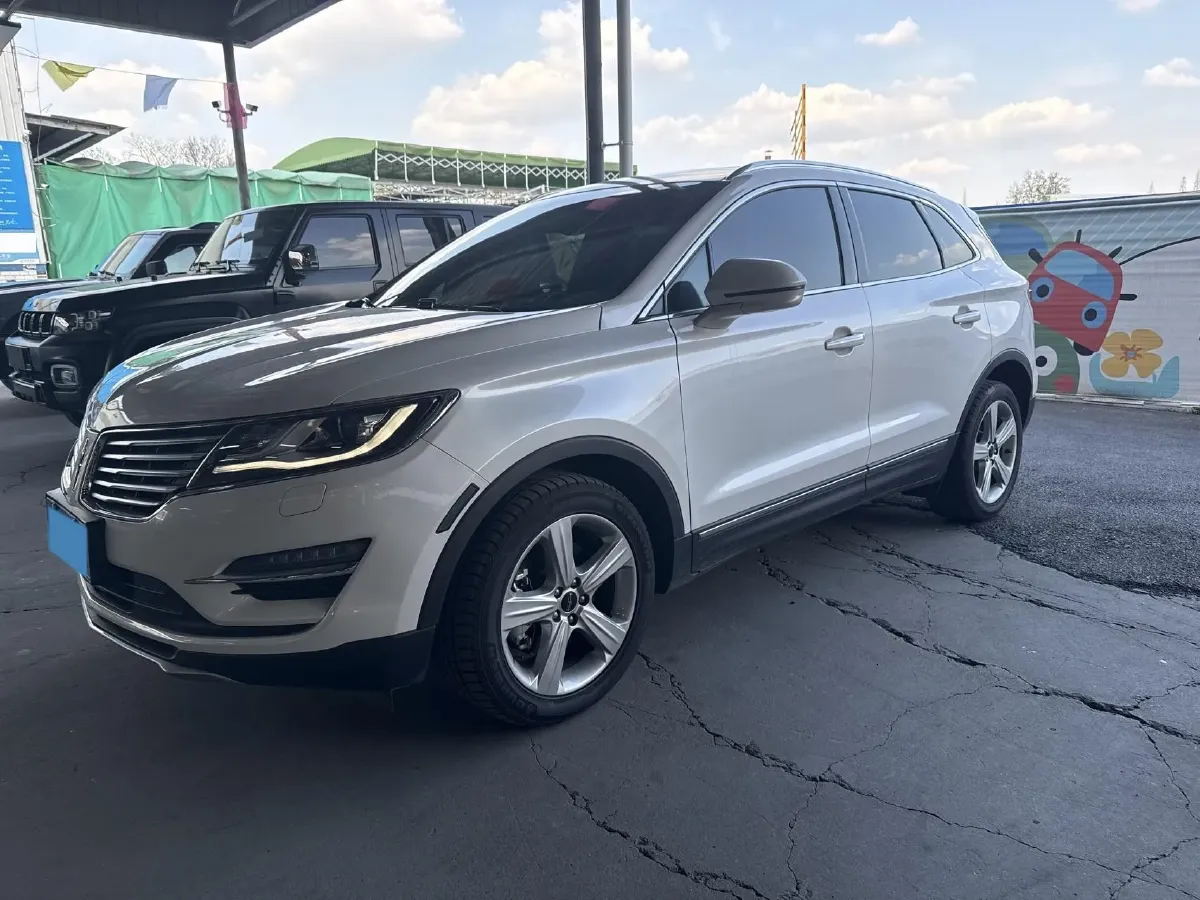 2018 Lincoln MKC 2.0T 203HP L4 6AT,autocango,china used car exporter,china ev exporter,chinese used car exporter,chinese used ev exporter