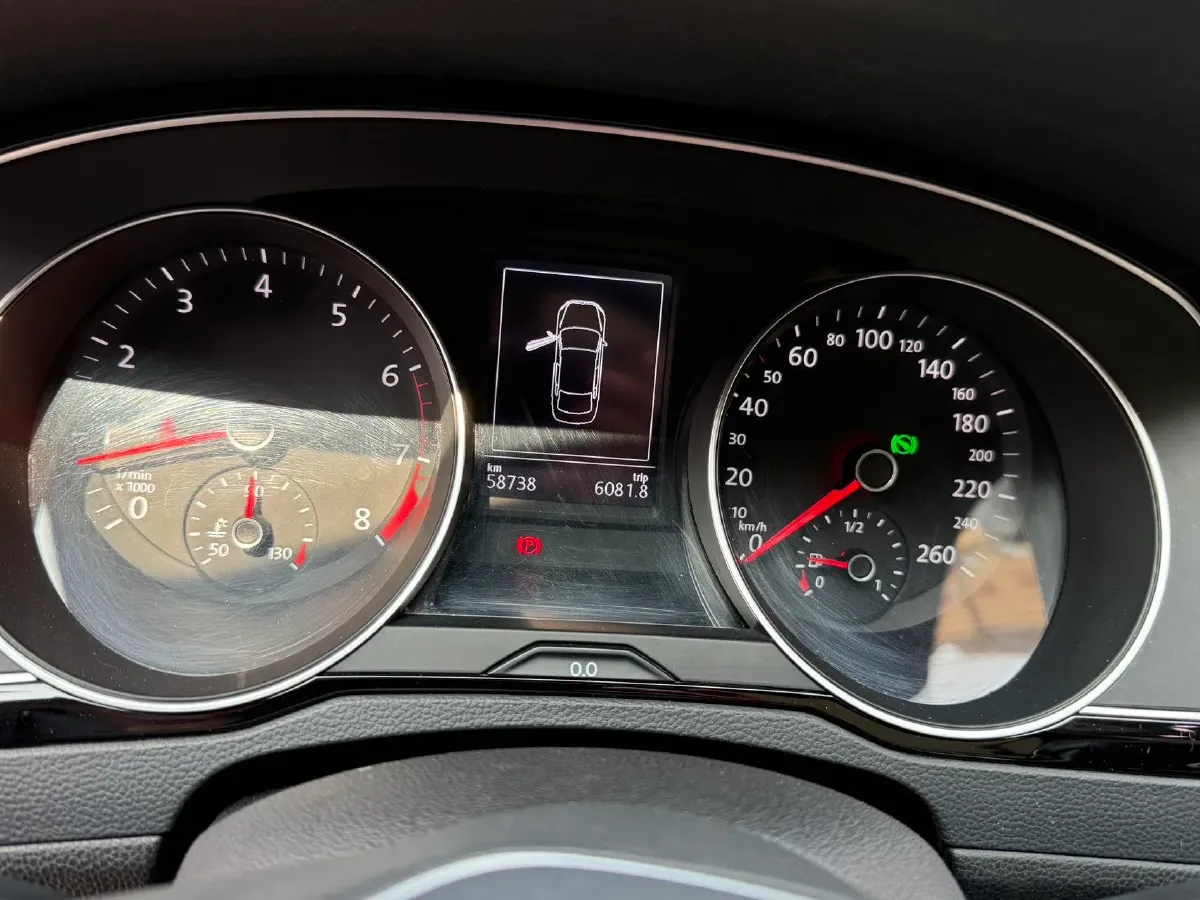 2020 Volkswagen Magotan 2.0T 186HP L4 7DCT,autocango,china used car exporter,china ev exporter,chinese used car exporter,chinese used ev exporter