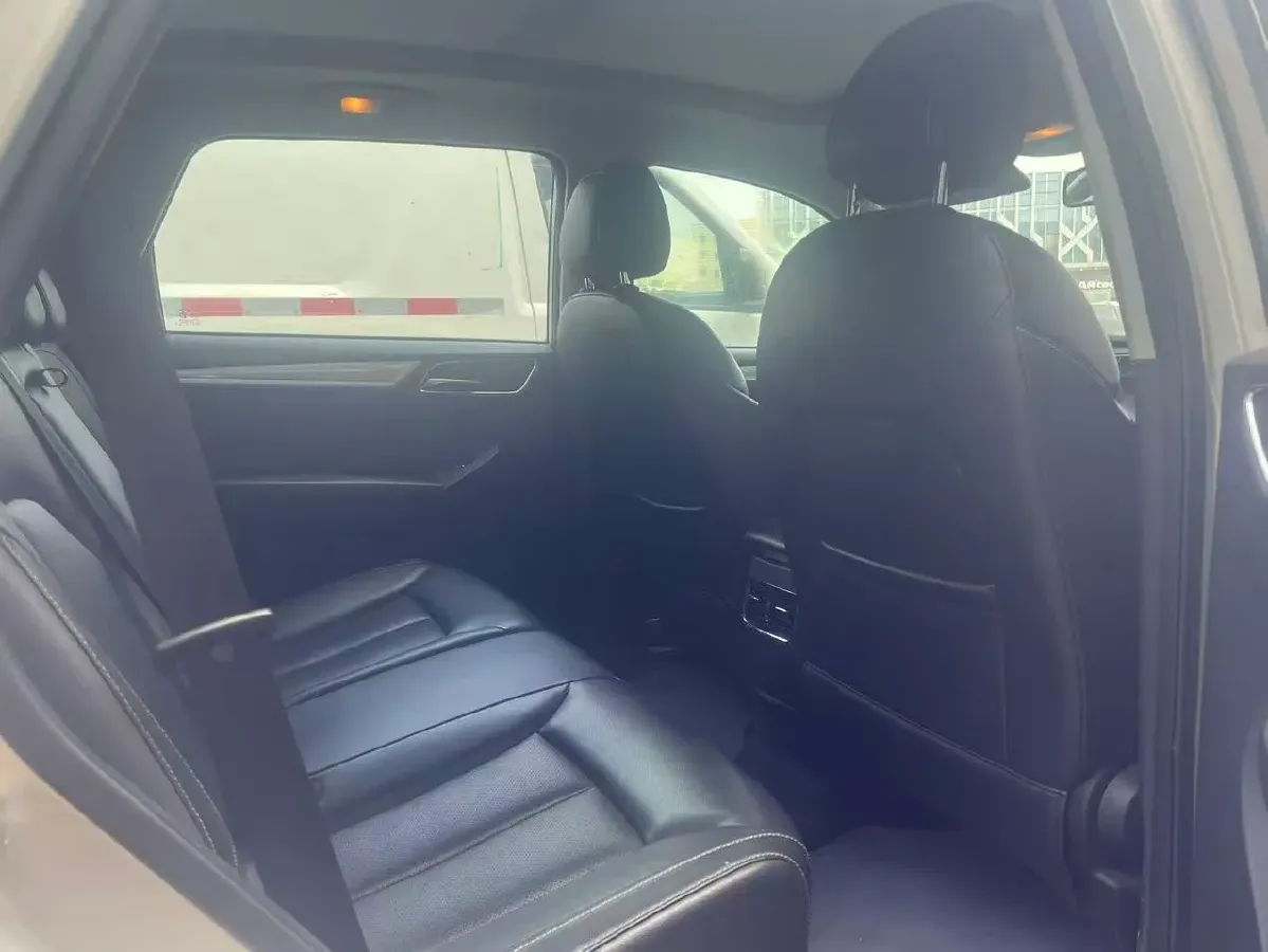 2017 Roewe RX5 1.5T 169HP L4 2AT PHEV 12KWH,autocango,china used car exporter,china ev exporter,chinese used car exporter,chinese used ev exporter