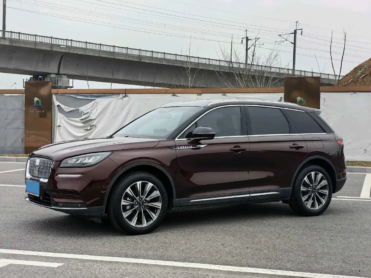 2022 Lincoln Corsair 2.0T 245HP L4 8AT,autocango,china used car exporter,china ev exporter,chinese used car exporter,chinese used ev exporter