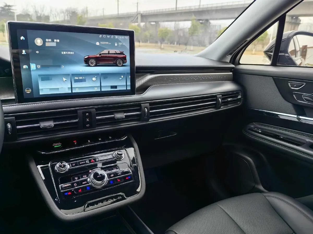 2022 Lincoln Corsair 2.0T 245HP L4 8AT,autocango,china used car exporter,china ev exporter,chinese used car exporter,chinese used ev exporter