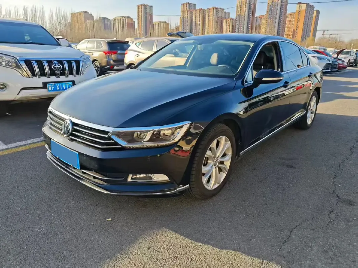 2019 Volkswagen Magotan 2.0T 186HP L4 7DCT,autocango,china used car exporter,china ev exporter,chinese used car exporter,chinese used ev exporter