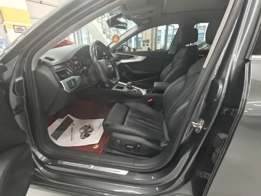 2020 Audi A4L 2.0T 190HP L4 7DCT,autocango,china used car exporter,china ev exporter,chinese used car exporter,chinese used ev exporter