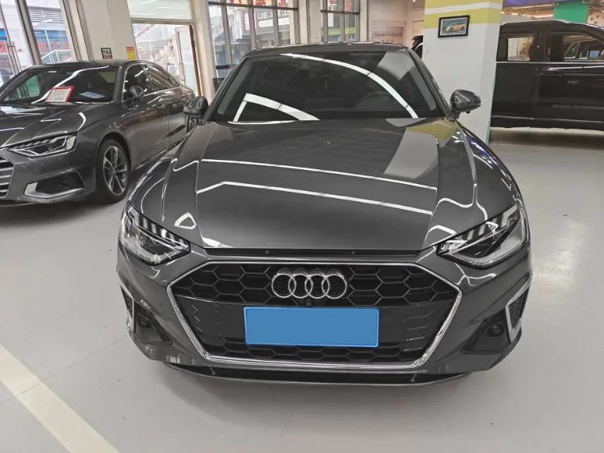 2020 Audi A4L 2.0T 190HP L4 7DCT,autocango,china used car exporter,china ev exporter,chinese used car exporter,chinese used ev exporter