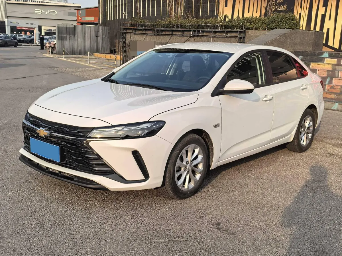 2023 Chevrolet Monza 1.5L 113HP L4 6DCT,autocango,china used car exporter,china ev exporter,chinese used car exporter,chinese used ev exporter