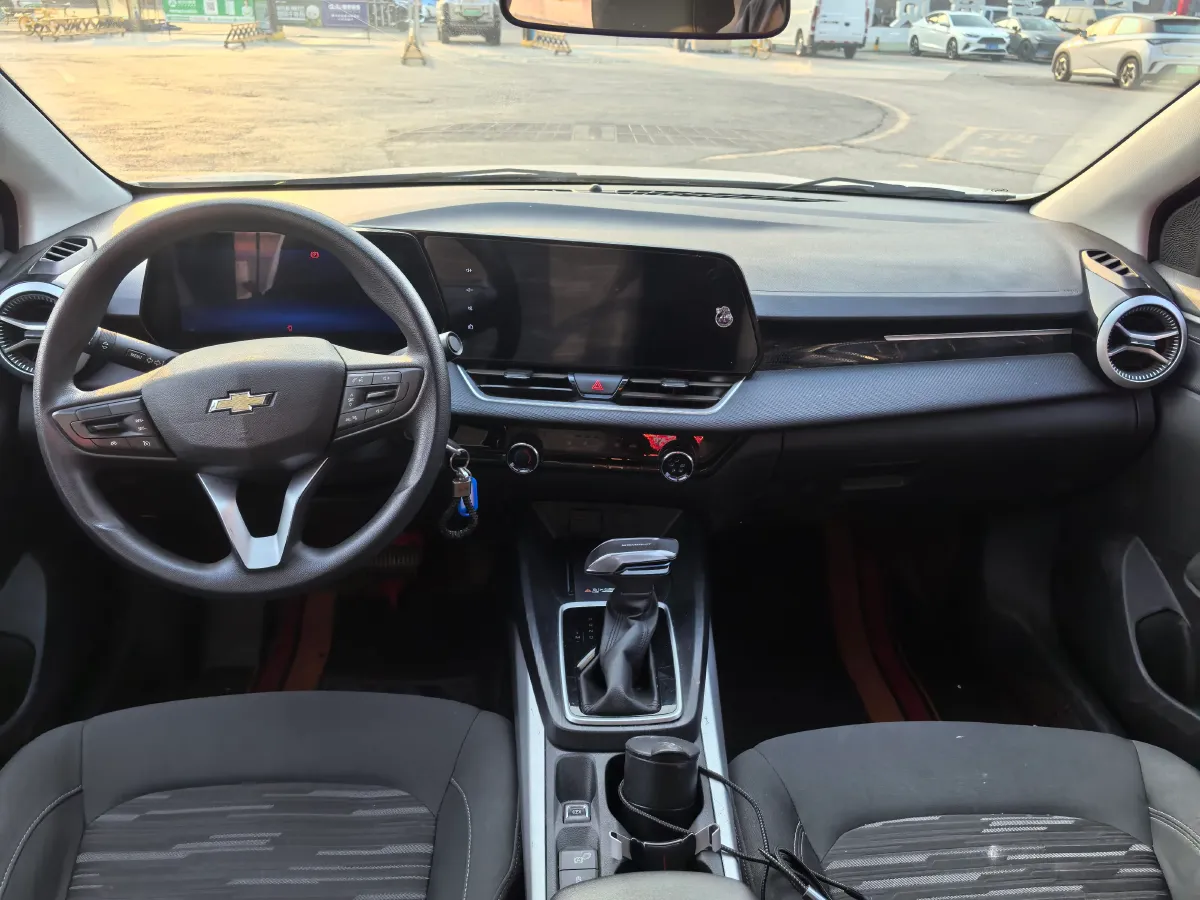2023 Chevrolet Monza 1.5L 113HP L4 6DCT,autocango,china used car exporter,china ev exporter,chinese used car exporter,chinese used ev exporter