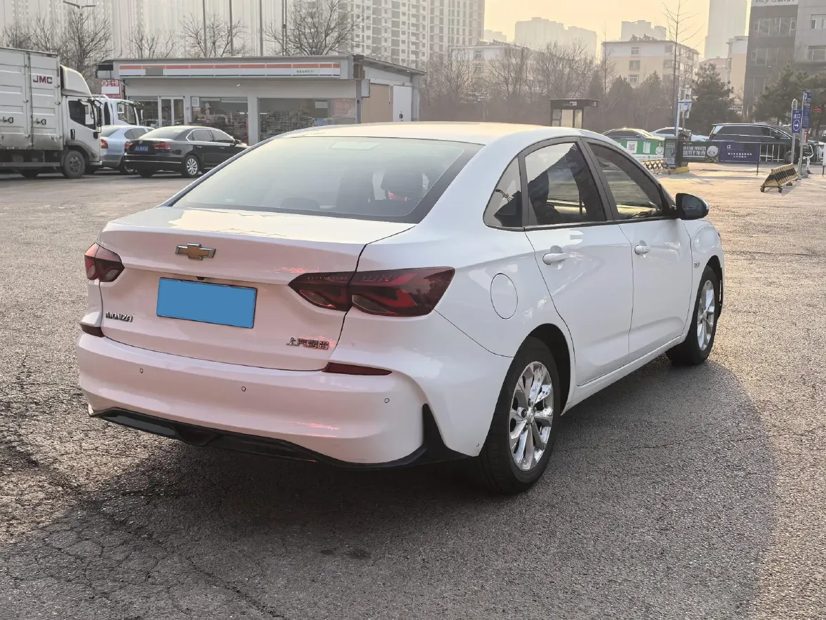 2023 Chevrolet Monza 1.5L 113HP L4 6DCT,autocango,china used car exporter,china ev exporter,chinese used car exporter,chinese used ev exporter