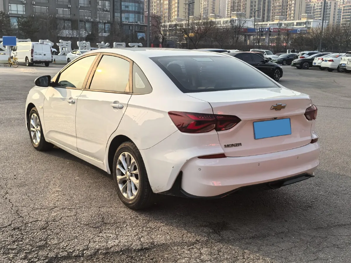 2023 Chevrolet Monza 1.5L 113HP L4 6DCT,autocango,china used car exporter,china ev exporter,chinese used car exporter,chinese used ev exporter