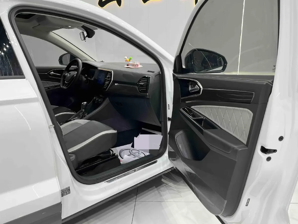 2022 Jetta VS7 1.4T 150HP L4 6AT,autocango,china used car exporter,china ev exporter,chinese used car exporter,chinese used ev exporter