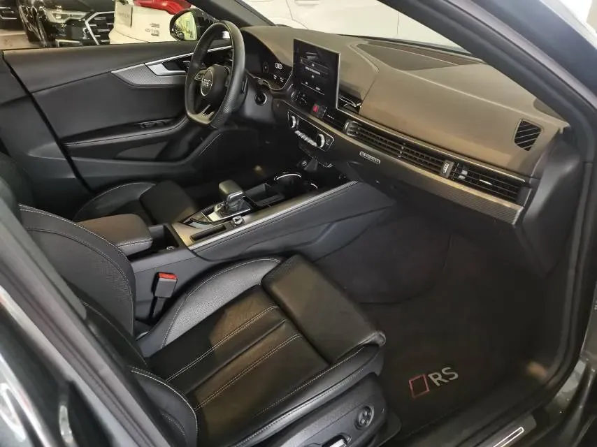 2024 Audi A4L 2.0T 190HP L4 7DCT,autocango,china used car exporter,china ev exporter,chinese used car exporter,chinese used ev exporter