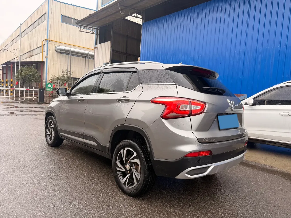 2017 BaoJun 510 1.5L 112HP L4 6MT,autocango,china used car exporter,china ev exporter,chinese used car exporter,chinese used ev exporter