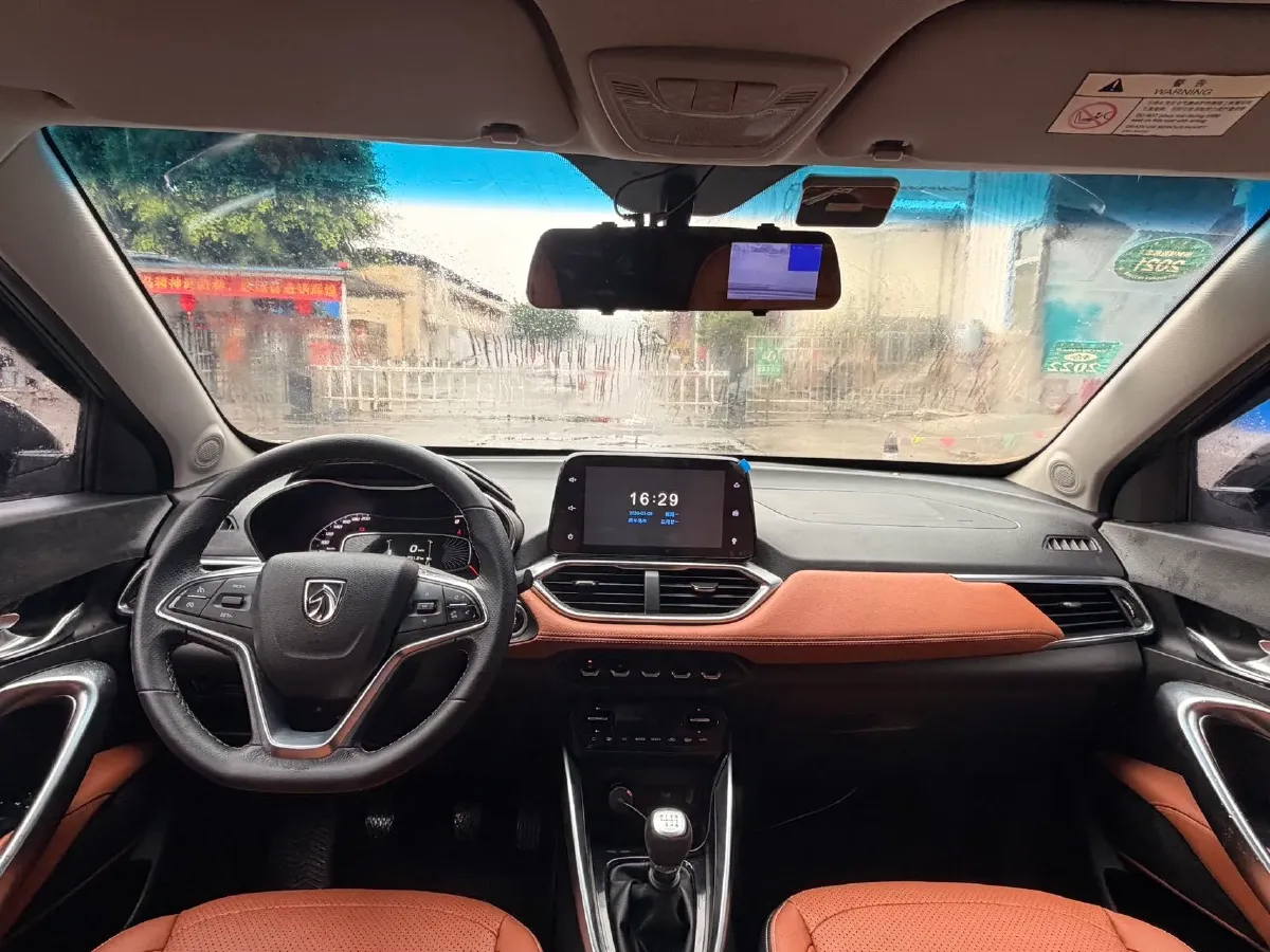 2017 BaoJun 510 1.5L 112HP L4 6MT,autocango,china used car exporter,china ev exporter,chinese used car exporter,chinese used ev exporter