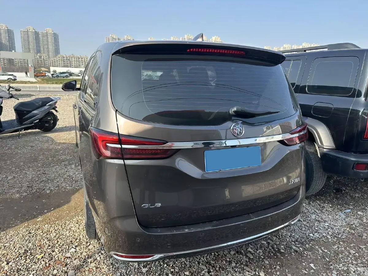 2023 Buick GL8 2.0T 237HP L4 9AT,autocango,china used car exporter,china ev exporter,chinese used car exporter,chinese used ev exporter