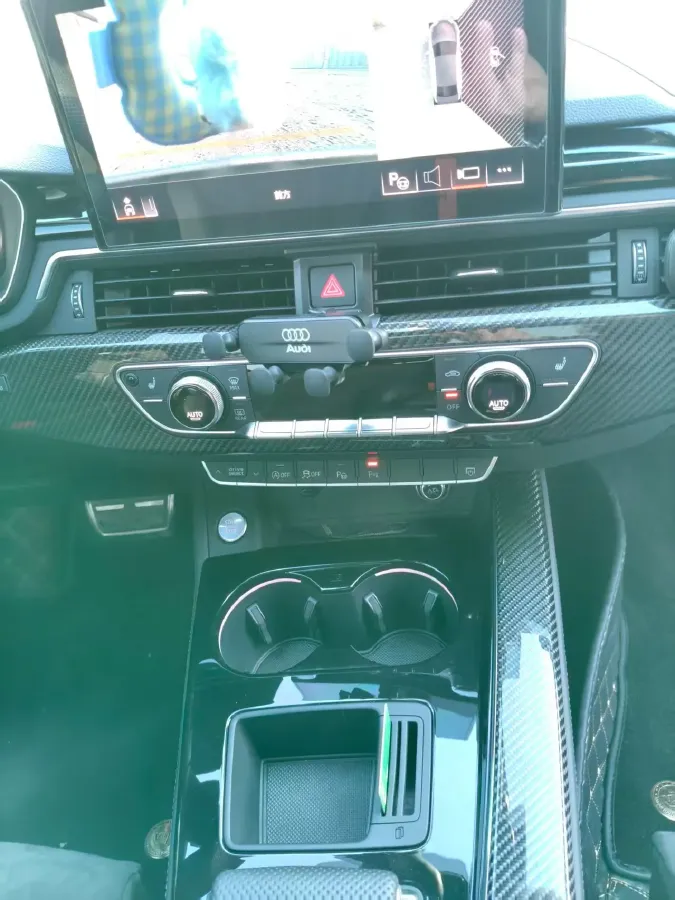 2024 Audi A4L 2.0T 245HP L4 7DCT,autocango,china used car exporter,china ev exporter,chinese used car exporter,chinese used ev exporter