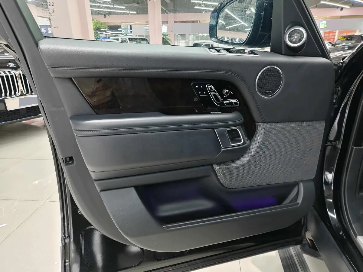 2022 Land Rover Range Rover 3.0T 400HP L6 8AT,autocango,china used car exporter,china ev exporter,chinese used car exporter,chinese used ev exporter