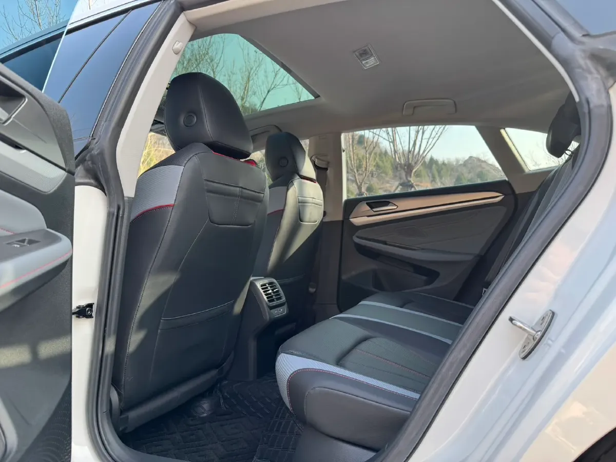 2022 Exceed TXL 2.0T 261HP L4 7DCT,autocango,china used car exporter,china ev exporter,chinese used car exporter,chinese used ev exporter