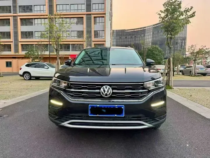 2019 Jeep Cherokee 2.0T 234HP L4 9AT,autocango,china used car exporter,china ev exporter,chinese used car exporter,chinese used ev exporter