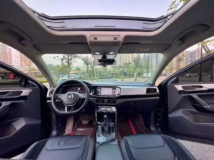 2019 Jeep Cherokee 2.0T 234HP L4 9AT,autocango,china used car exporter,china ev exporter,chinese used car exporter,chinese used ev exporter