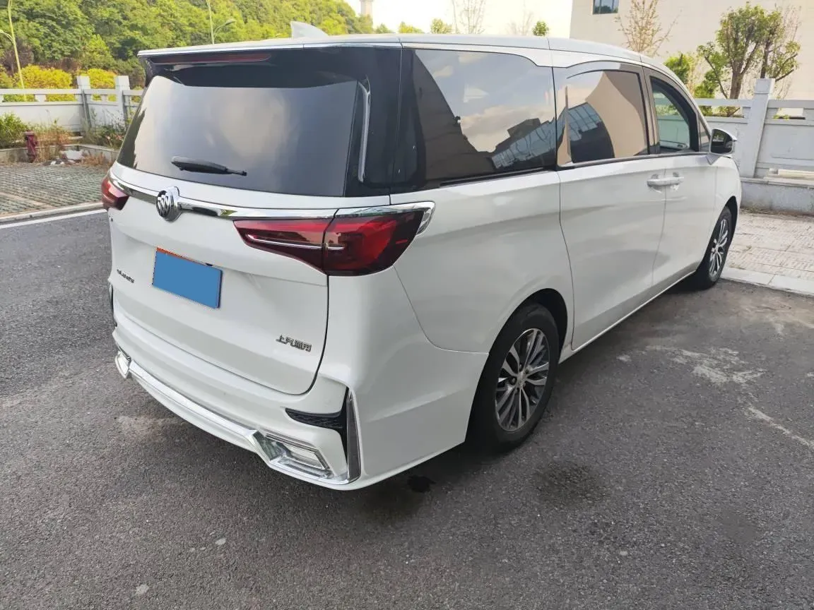 2022 Buick GL8 2.0T 237HP L4 9AT,autocango,china used car exporter,china ev exporter,chinese used car exporter,chinese used ev exporter