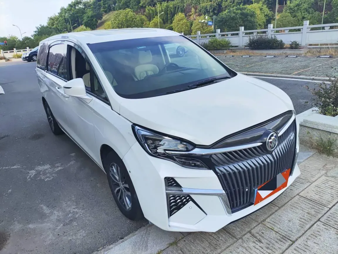 2022 Buick GL8 2.0T 237HP L4 9AT,autocango,china used car exporter,china ev exporter,chinese used car exporter,chinese used ev exporter