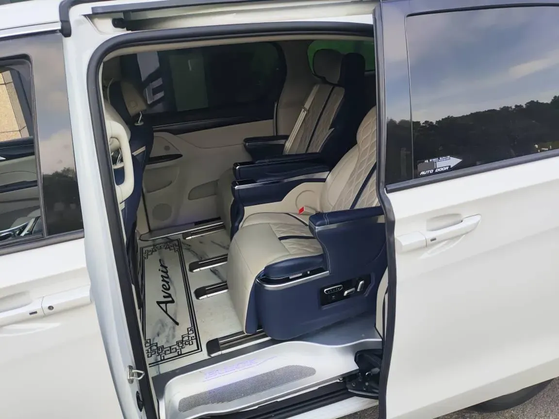 2022 Buick GL8 2.0T 237HP L4 9AT,autocango,china used car exporter,china ev exporter,chinese used car exporter,chinese used ev exporter